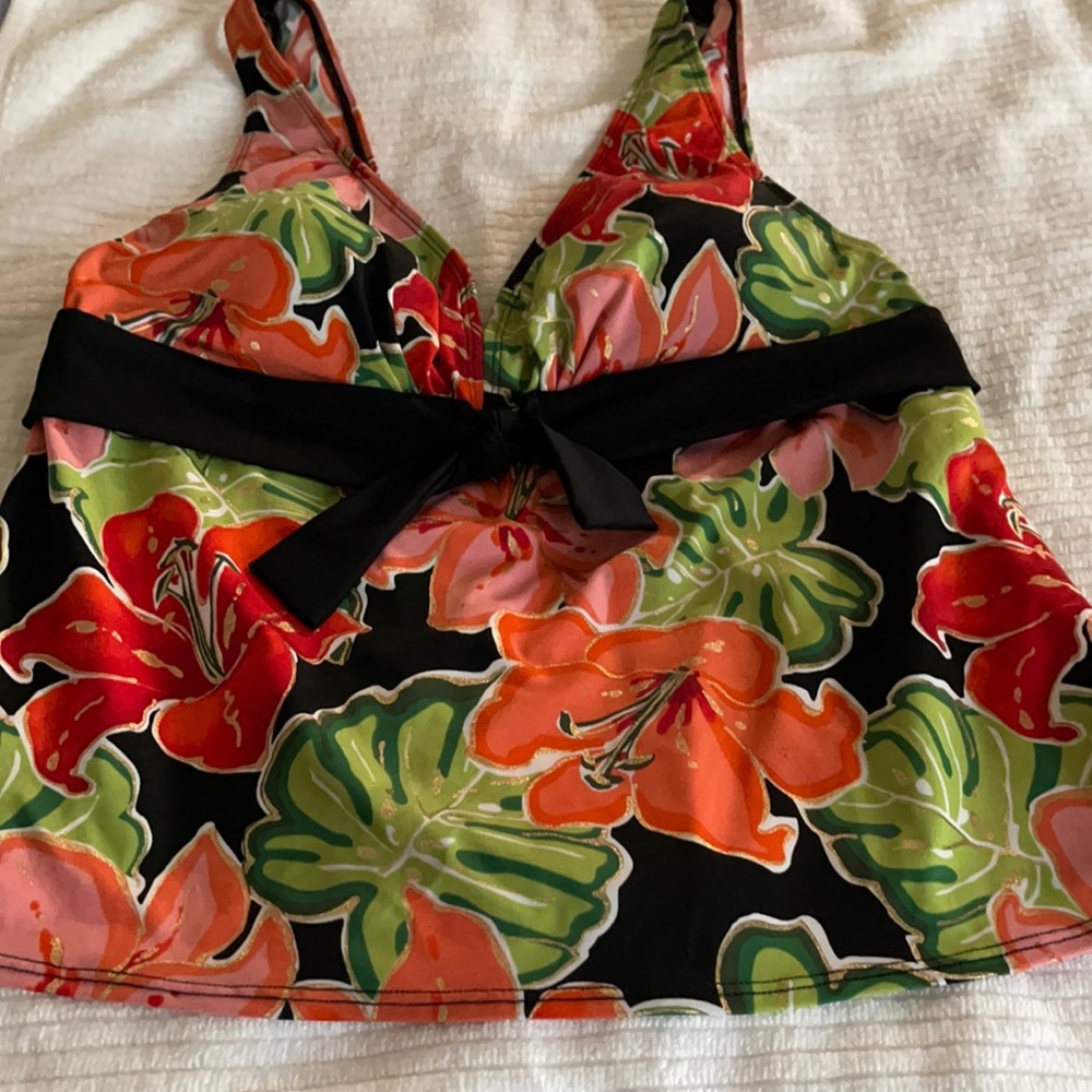 Roxanne plus size tankini top size 18/42D
